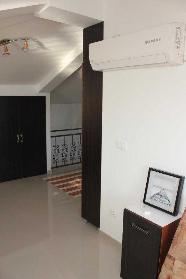 Penthouse By The Sea Apartment ติวัต ภายนอก รูปภาพ