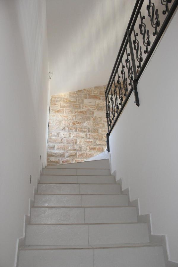 Penthouse By The Sea Apartment ติวัต ภายนอก รูปภาพ