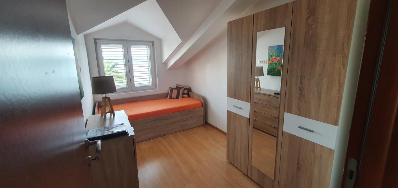 Penthouse By The Sea Apartment ติวัต ภายนอก รูปภาพ